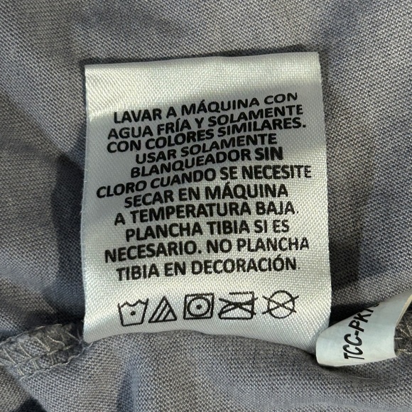 Women's Christmas Long Sleeve Top “LIT” Distressed Gray Light Bulbs Size-M EUC - Picture 6 of 8